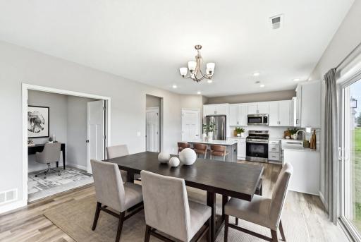 906 Brandenburg Lane, Waverly, MN 55390