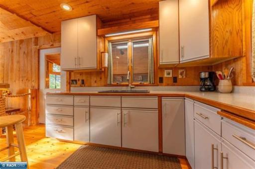 3226 Phillips Road, Cook, MN 55723