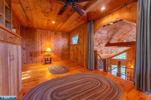 3226 Phillips Road, Cook, MN 55723
