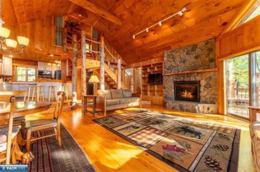 3226 Phillips Road, Cook, MN 55723