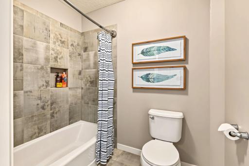 5660 Archer Lane N, Plymouth, MN 55446