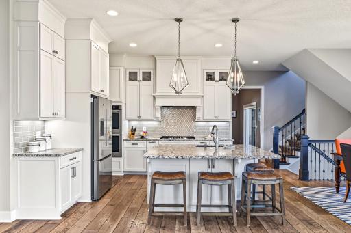 5660 Archer Lane N, Plymouth, MN 55446