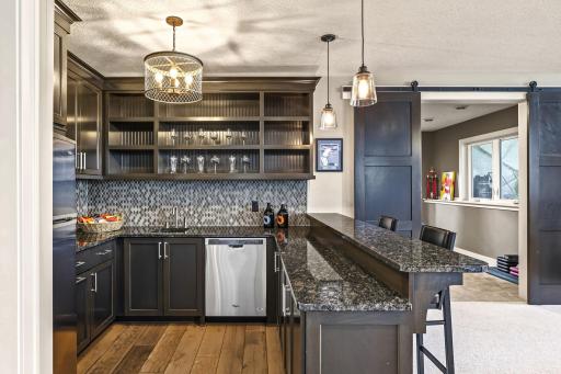 5660 Archer Lane N, Plymouth, MN 55446