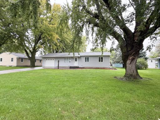 612 11th Street, Brewster, MN 56119