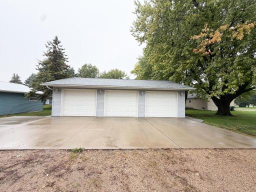 612 11th Street, Brewster, MN 56119