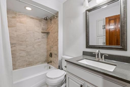 2815 Saddlebrooke Circle E, Minnetonka, MN 55305