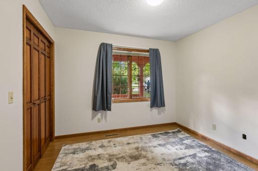 2815 Saddlebrooke Circle E, Minnetonka, MN 55305