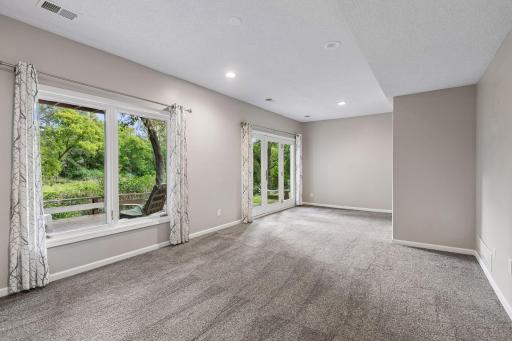 2815 Saddlebrooke Circle E, Minnetonka, MN 55305