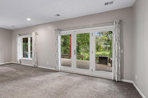 2815 Saddlebrooke Circle E, Minnetonka, MN 55305