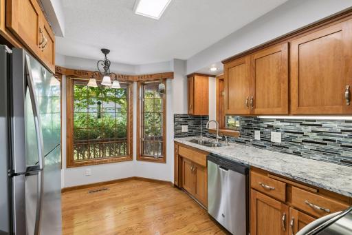 2815 Saddlebrooke Circle E, Minnetonka, MN 55305