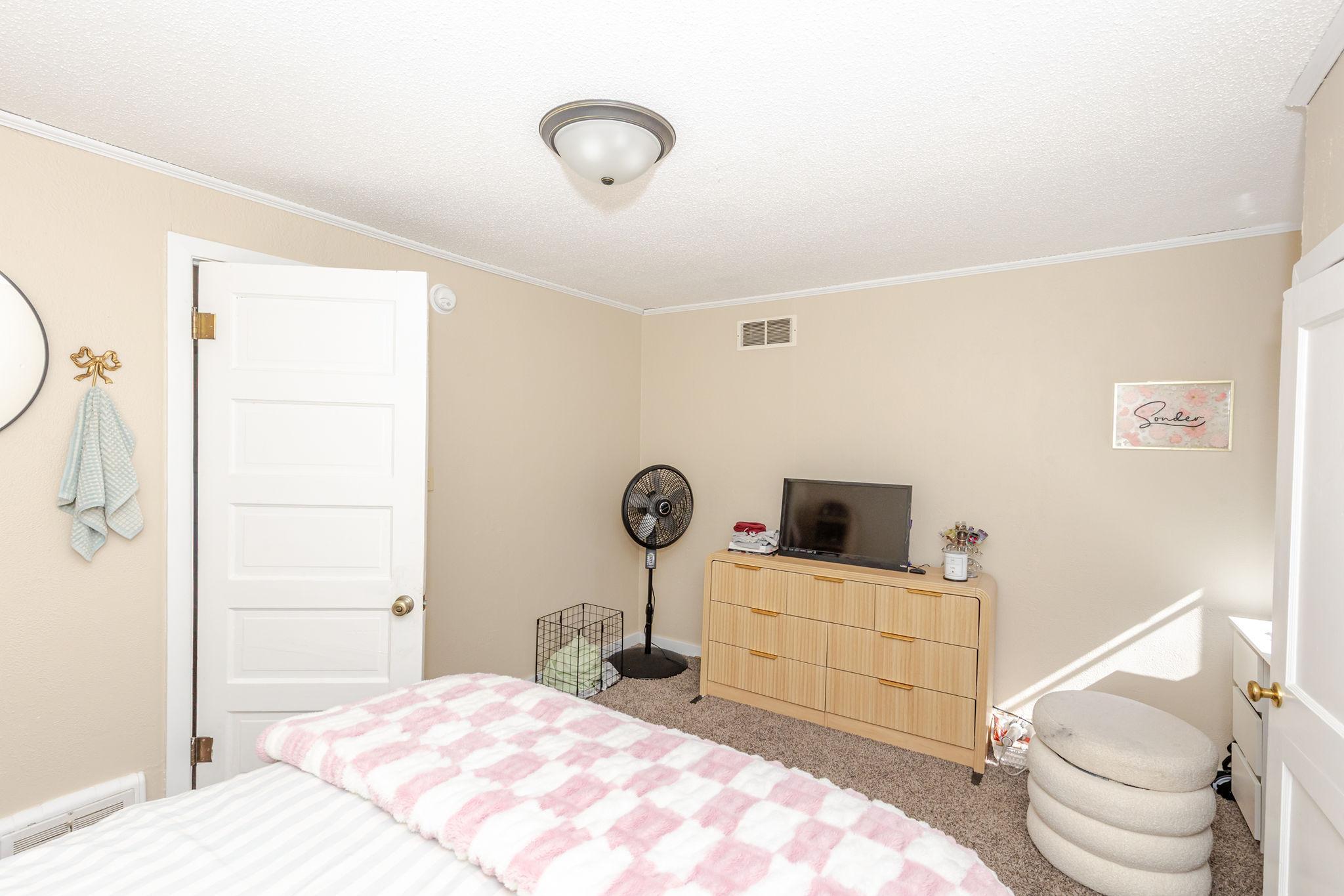 Bedroom3.1