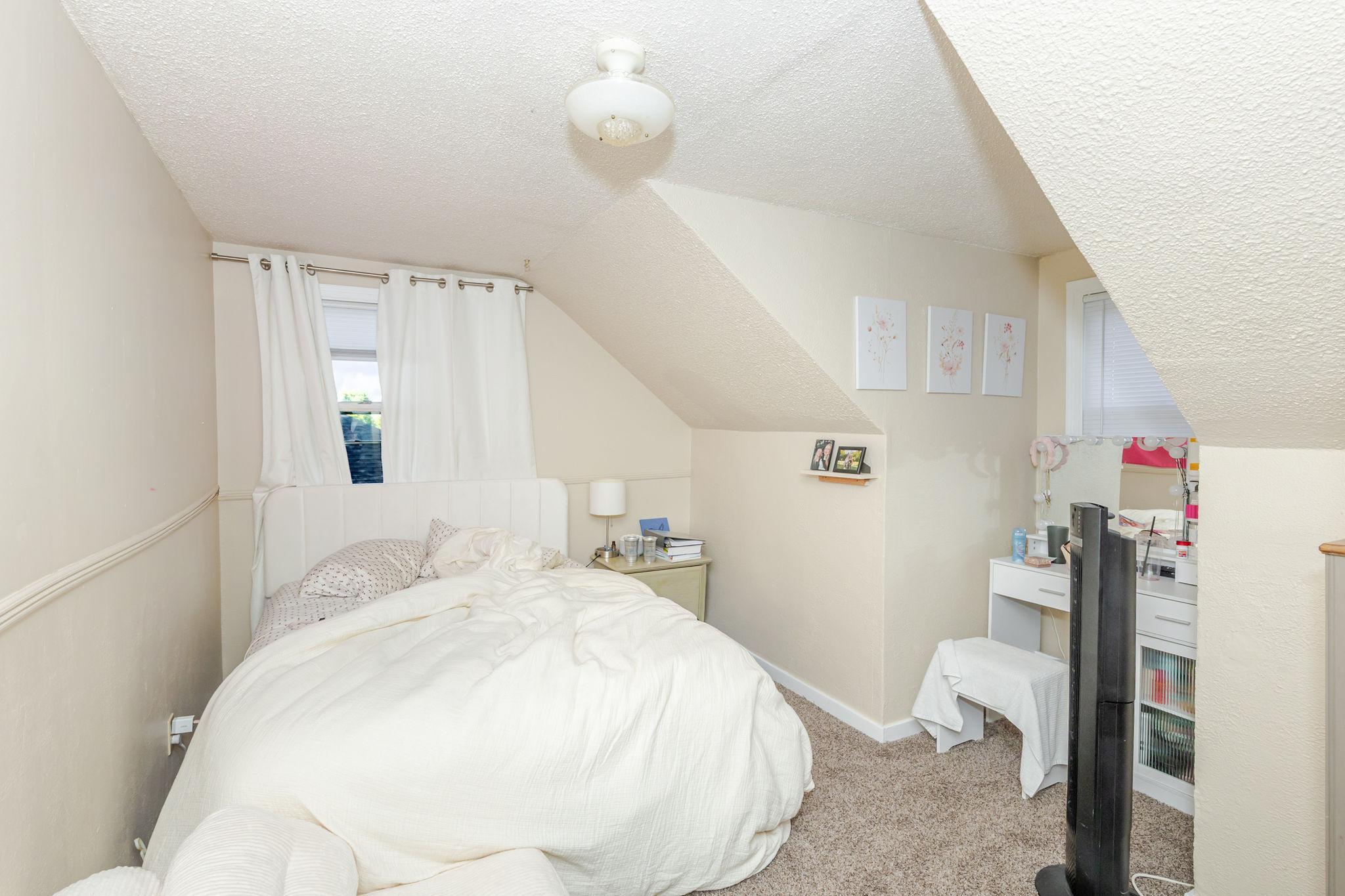 Bedroom4