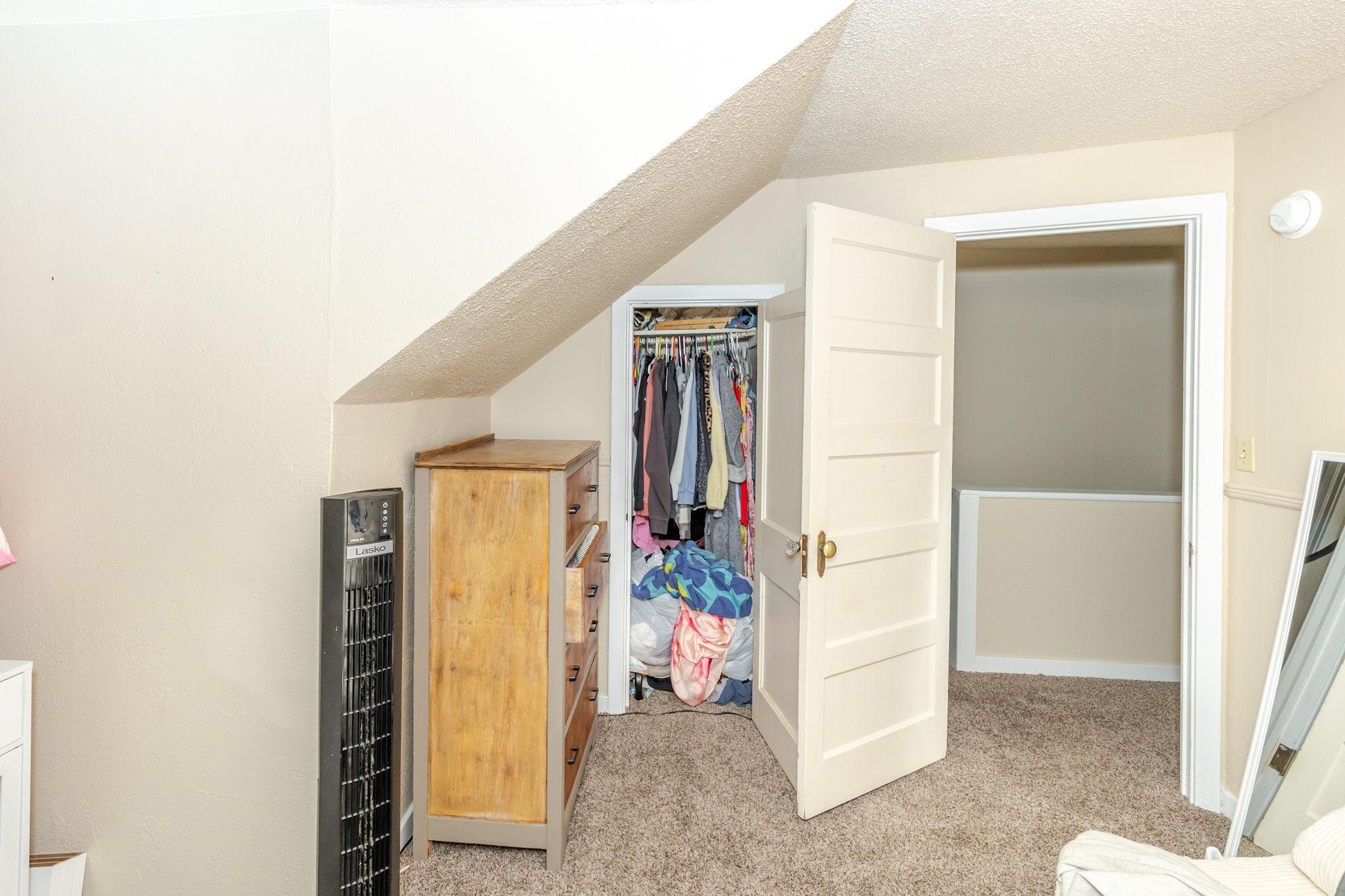 Bedroom4.1