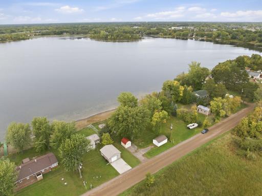 9-web-or-mls-31468_London_Trail_Northeast_Stanchfield_0029.jpg