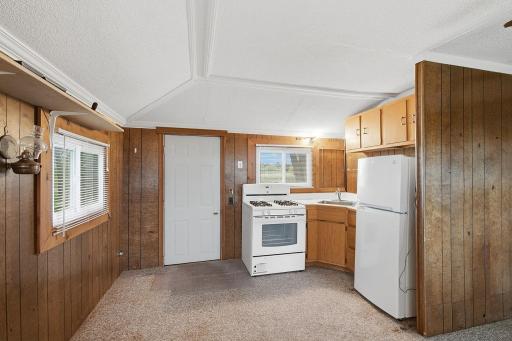 36-web-or-mls-31468_London_Trail_Northeast_Stanchfield_6017.jpg