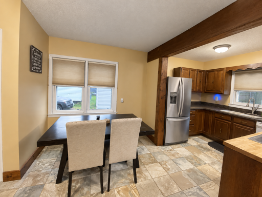 dining area.png