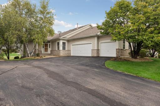 Photo for 492 Holly Lane N, Oakdale, MN 55128 - listing #7147048 492 Holly Lane N, Oakdale, MN 55128