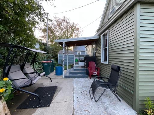 Back door entrance perfect for grilling out !.jpg