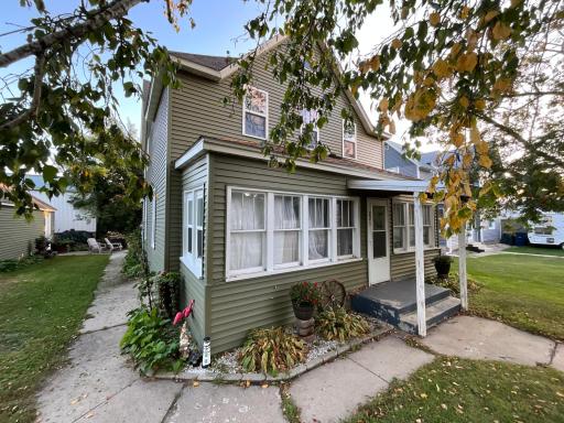 2 Story with 6 Bedrooms 2 Bath .jpg