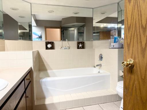 7595 22nd Street Court N, Saint Paul, MN 55128