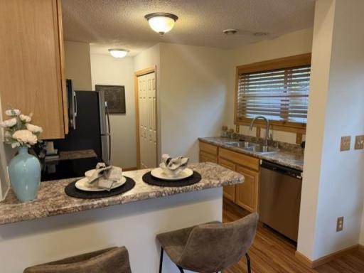 2814 Faulkner Drive, Chaska, MN 55318