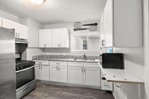 Unit 1, Main Floor - Kitchen
