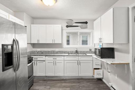 Unit 1, Main Floor - Kitchen