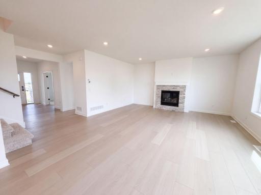 listing_8.jpg
