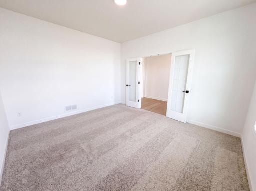 listing_3.jpg