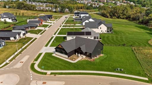 1504 Shannon Oaks Boulevard NE, Rochester, MN 55906