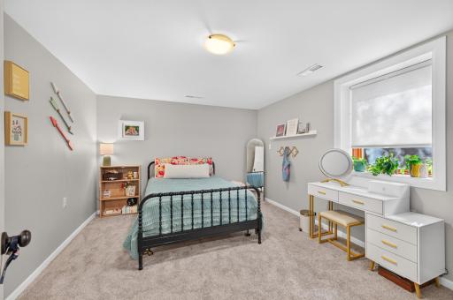 12 Tamarisk Road, Dellwood, MN 55110
