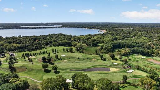 12 Tamarisk Road, Dellwood, MN 55110