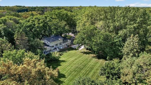 12 Tamarisk Road, Dellwood, MN 55110