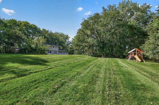12 Tamarisk Road, Dellwood, MN 55110