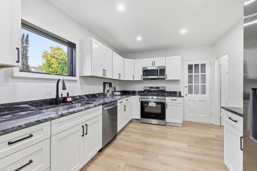 4720 W 41st Street, Saint Louis Park, MN 55416