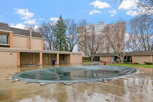 6328 Barrie Road, 1A, Edina, MN 55435