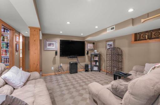 5128 Beard Avenue S, Minneapolis, MN 55410