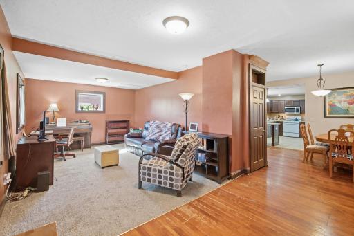 221 S Lincoln Street, Lake Crystal, MN 56055