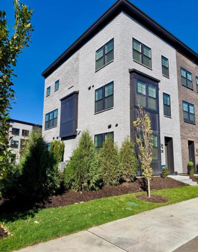 Welcome home! Set on 135 acres in one of St. Paulâs most iconic neighborhoods, Highland Bridge is redefining urban living.