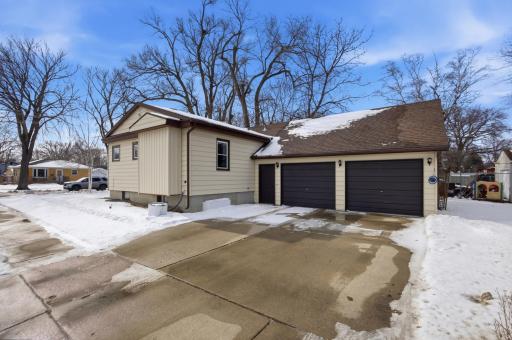 1621 12th Avenue S, Fargo, ND 58103
