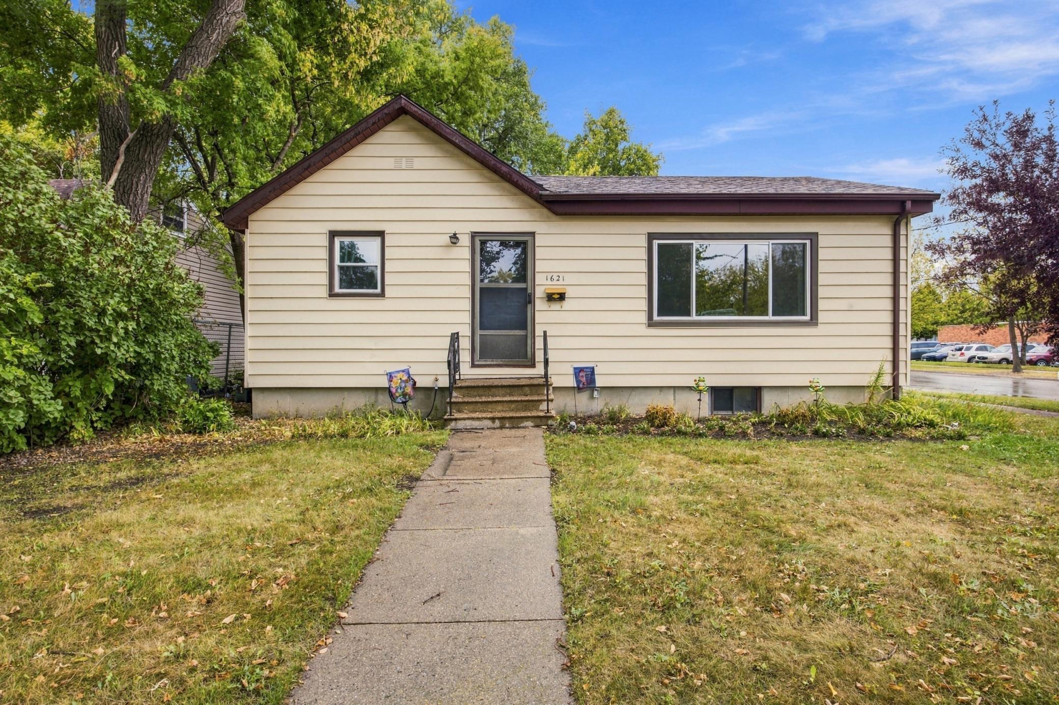 1621 12th Ave S, Fargo