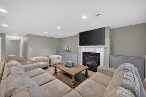 9747 69th Street S, Cottage Grove, MN 55016