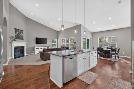 9747 69th Street S, Cottage Grove, MN 55016