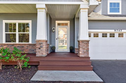 9747 69th Street S, Cottage Grove, MN 55016