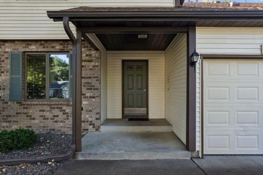 2642 Lake Court Drive - Spacecrafting - 0004.jpg