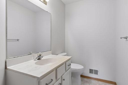 9332 Parkside Echo, Woodbury, MN 55125