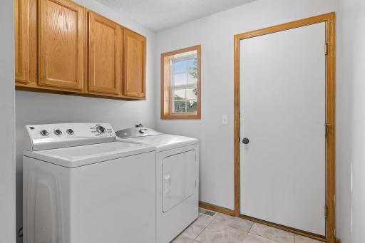 9332 Parkside Echo, Woodbury, MN 55125
