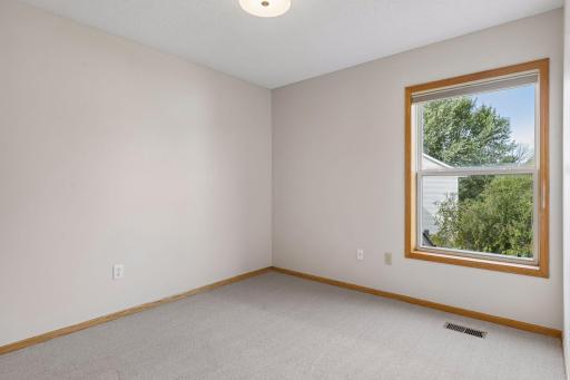 9332 Parkside Echo, Woodbury, MN 55125