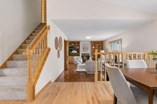 9332 Parkside Echo, Woodbury, MN 55125