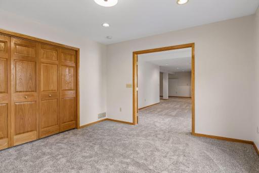 9332 Parkside Echo, Woodbury, MN 55125